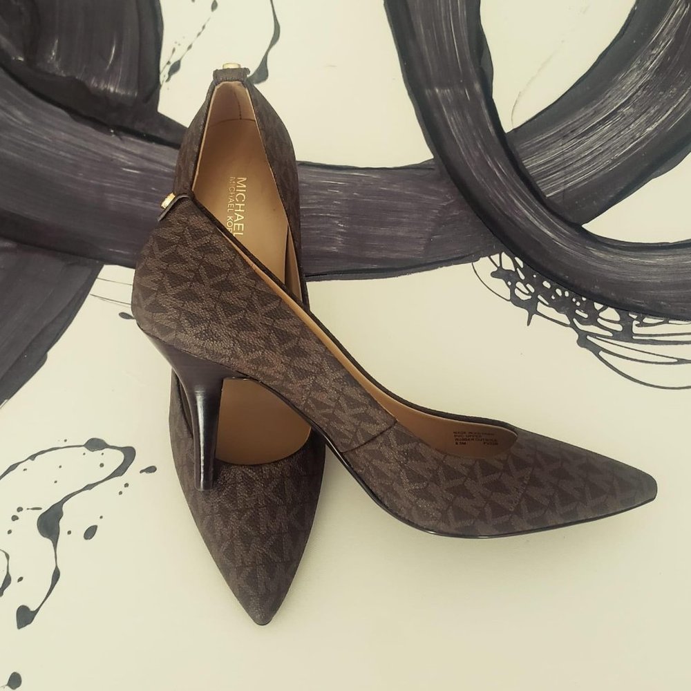 Brown Michael Kors Pumps
